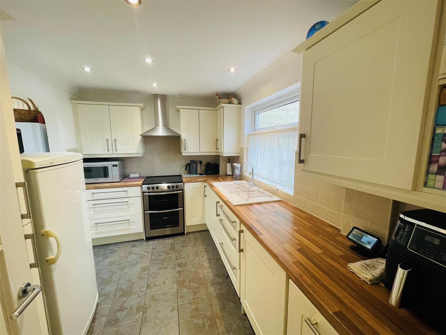 Rope Walk, Melksham Lock and Key